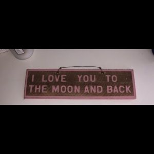 Brandy Melville sign